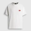 T-shirt con stampa sul retro e vestibilità comoda T-shirt con stampa sul retro e vestibilità comoda
