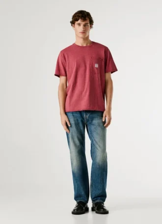 T-shirt con tasca frontale e vestibilità regolare
