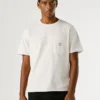 T-shirt con tasca frontale e vestibilità regolare