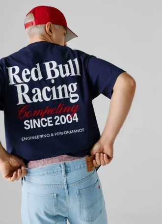 T-shirt dalla vestibilità ampia con stampa sul retro
