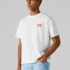 T-shirt dalla vestibilità ampia con stampa sul retro T-shirt dalla vestibilità ampia con stampa sul retro
