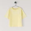T-shirt dalla vestibilità comoda con ricami floreali T-shirt dalla vestibilità comoda con ricami floreali