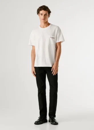 T-shirt dalla vestibilità comoda con tasca frontale