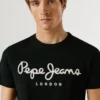 T-shirt slim fit con stampa logo T-shirt slim fit con stampa logo
