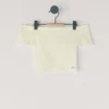 Top con spalle scoperte Top con spalle scoperte