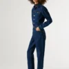 Tuta lunga in denim dalla vestibilità regolare Tuta lunga in denim dalla vestibilità regolare
